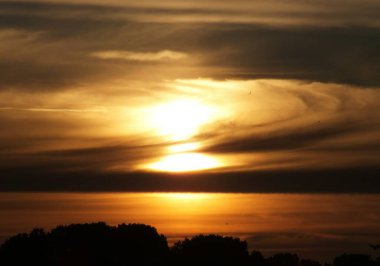 Bolderaja 'nın Riga bölgesinde yüksek güneş aktivitesi.