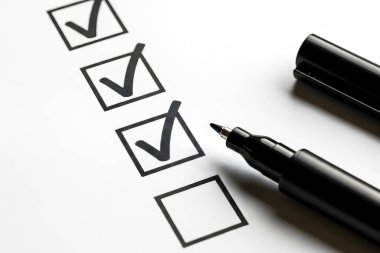 Liste ve işaret. Kontrol edildi.