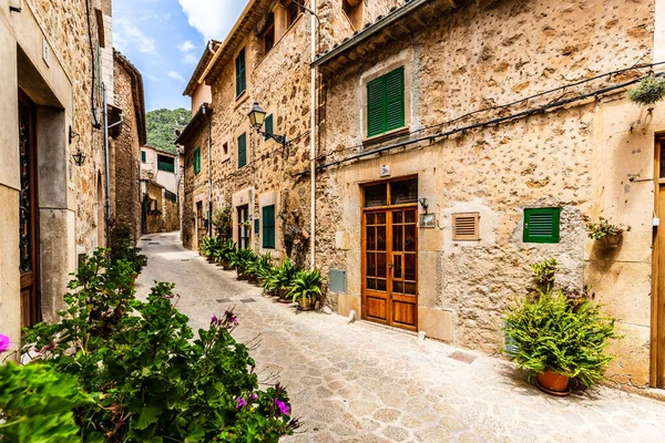 Straat Oude Stad Van Mallorca Alcudia Stockafbeelding