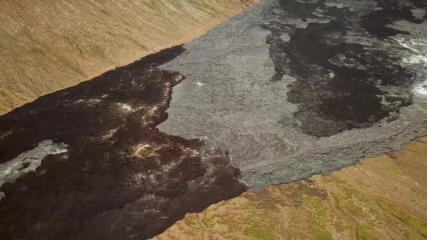 Aerial Drone Footage Cold Lava Passes Another Cold Lava Fagradalsfjall — Stock Video