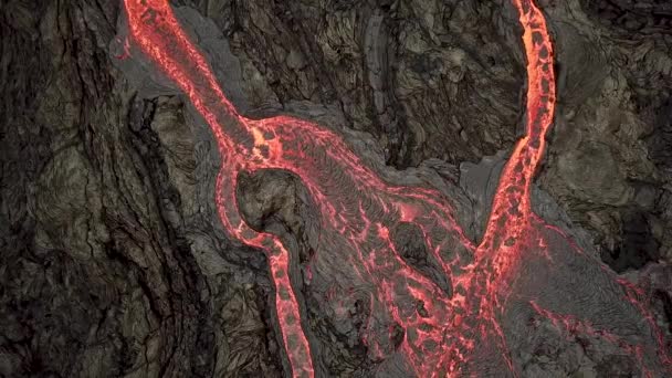 4Kアイスランドのゲルドナディールで活発な火山噴火による熱い溶岩の空中ドローン映像 川のホット溶岩丘を流れる 火口から出てくる熱い溶岩とマグマ — ストック動画