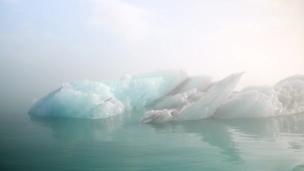 Jokulsarlon Glacier Lagoon Iceland Stunning Icebergs Floating Lagoon Hidden Mist — Stockvideo