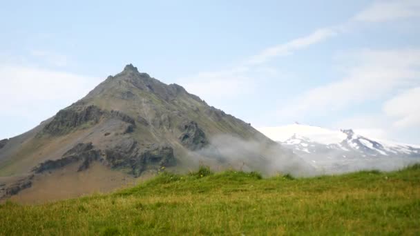 Arnarstapi Dorp Ijsland Bergen Gletsjers Ijsland Snaefellsjokull Achterin Hoge Kwaliteit — Stockvideo