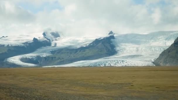 Conducir Coche Islandia Islandia Paisaje Con Impresionante Glaciar Fondo Islandia — Vídeos de Stock