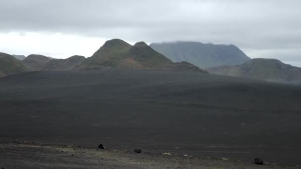 Islandia Paisaje Con Impresionantes Montañas Alrededor Landmannalaugar Islandia Naturaleza Clima — Vídeos de Stock