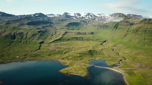 Aerial Drone Footage Icelandic Green Nature Kirkjufell Mountain Snaefellsnes Peninsula — Stock Video