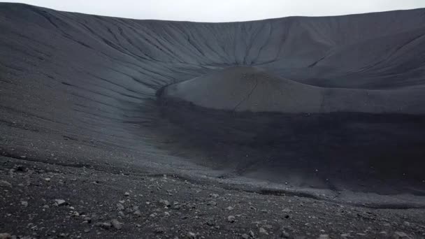 Légi Felvétel Egy Inaktív Hverfjall Vulkánról Izlandról Mozgókép Hverfjall Kráterről — Stock videók