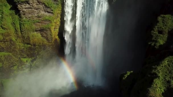 Close Aerial Drone Footage Skogafoss Waterfall Rainbow South Iceland Skogafoss — Stock Video