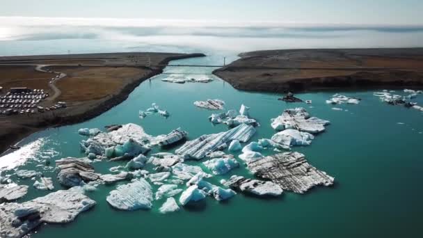 Aerial Drone Footage Icebergs Floating Jokulsarlon Glacier Lagoon Iceland Scenic — Stock Video