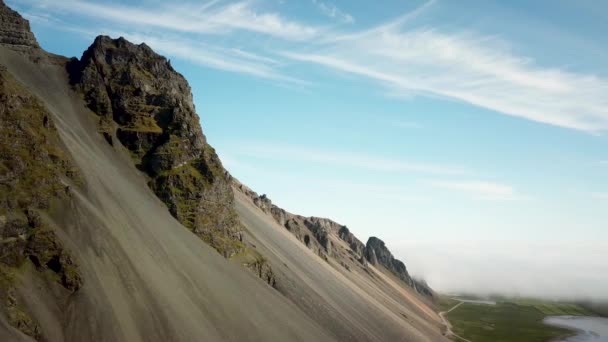 Imágenes Drones Aéreos Vestrahorn Stokksnes Islandia Paisaje Con Impresionantes Montañas — Vídeos de Stock