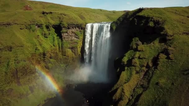 Drone Aérien Cascade Skogafoss Avec Arc Ciel Dans Sud Islande — Video