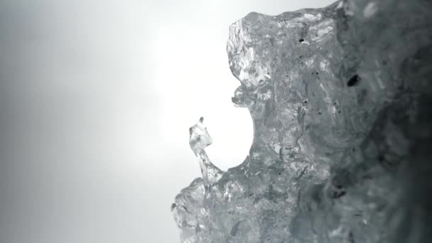 Diamantová Pláž Islandu Detailní Záběr Obrovský Tající Ledovec Černé Sopečné — Stock video