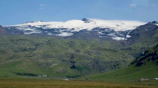Eyjafjallajokull火山氷河の4K映像 アイスランド南部のスコガフォス滝周辺のアイスランドの自然 アイスランドの有名なリングロード滝Skogafoss — ストック動画