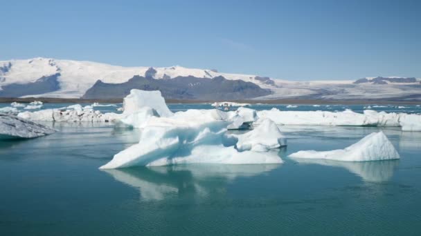 Jokulsarlon Glacier Lagoon Iceland Stunning Icebergs Floating Lagoon Powerful Message — Αρχείο Βίντεο