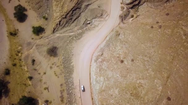 Imágenes Safari 4X4 Entre Enormes Rocas Namibia Imágenes Cinematográficas — Vídeos de Stock