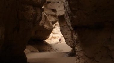 Namibya 'da Sossusvlei yakınlarındaki Susriem Kanyonu. Yüksek kalite 4k görüntü