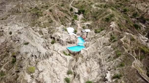 Imagens Aéreas Drones Mineral Natural Piscina Deserto Tatacoa Colômbia América — Vídeo de Stock