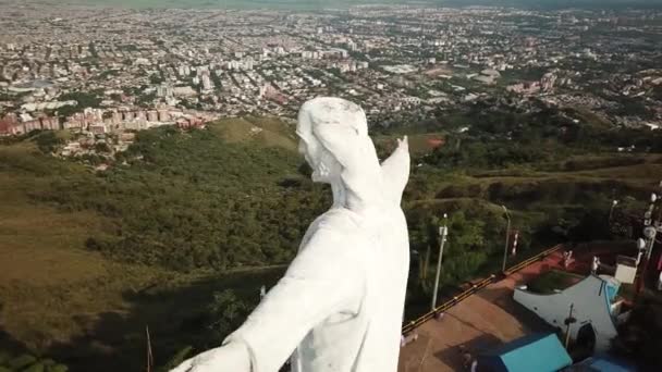 Запись Воздушного Беспилотника Кристо Рей Кали Колумбия Снимок Статуи Иисуса — стоковое видео