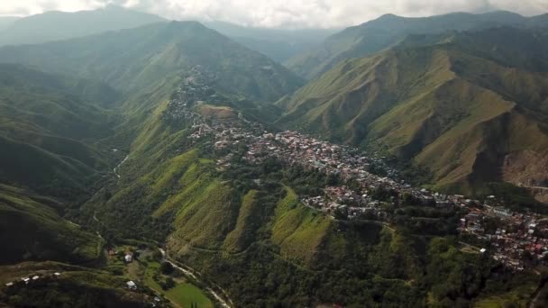 Съёмки Беспилотника Кали Колумбия Южная Америка Снимок Фавелы Горах Близ — стоковое видео