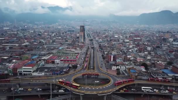 Αεροπλάνο Επανδρωμένου Αεροσκάφους Της Roundabouts Στην Μπογκοτά Κολομβία Λατινική Αμερική — Αρχείο Βίντεο