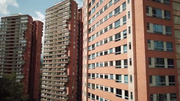 Luftaufnahmen Von Wohnungen Medellin Drei Wolkenkratzer Medellin Kolumbien Filmmaterial — Stockvideo