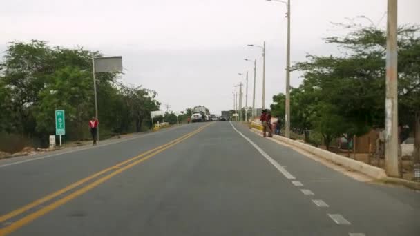 Paraguachon Colômbia Janeiro Caminhões Espera Fronteira Venezuela Colômbia Pôr Sol — Vídeo de Stock