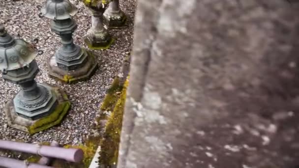 Храм Тошогу Традиционный Японский Буддийский Храм Синтоистский Храм Каменными Фонарями — стоковое видео