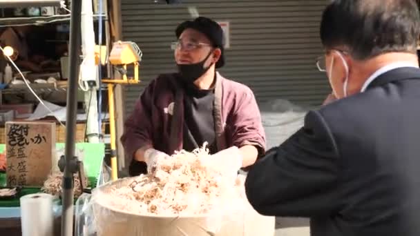 Tokyo Japon Février 2024 Homme Vendant Des Flocons Bonito Sur — Video