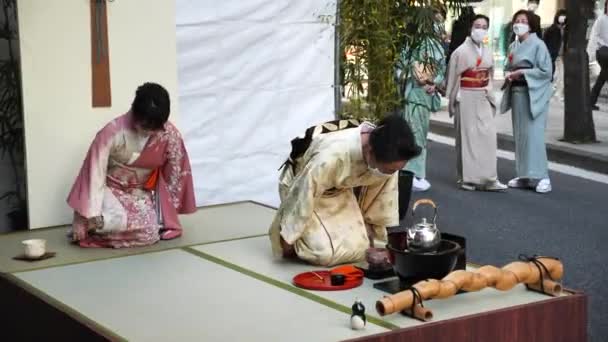 Tokió Japán 2024 Február Japán Teaszertartás Felnőtt Japán Felkészülés Matcha — Stock videók