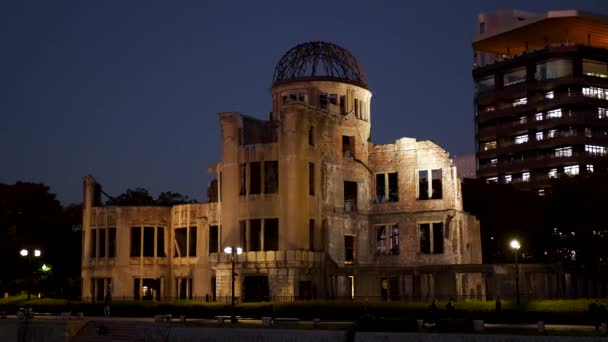 Ночью Мемориальном Парке Хиросимы Японии Взорвался Купол Атомной Бомбы Высококачественные — стоковое видео