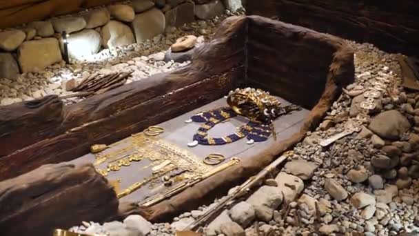 Grandes Tumbas Antiguas Reyes Dinastía Silla Gyeongju Parque Real Tumuli — Vídeo de stock