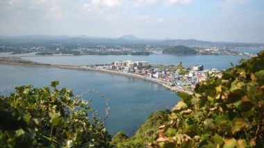 Kore 'nin Jeju Adası' ndaki Seongsan Ilchulbong 'dan görüntü. Yüksek kalite 4k görüntü