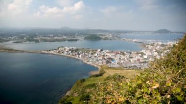 Kore 'nin Jeju Adası' ndaki Seongsan Ilchulbong 'dan görüntü. Yüksek kalite 4k görüntü