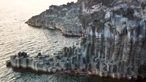 Jusangjeollidae Daepo Jusangjeolli Cliff Pôr Sol Ilha Jeju República Coreia — Vídeo de Stock