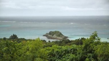 Japonya 'nın Okinawa Eyaleti, Ishigaki Adası' ndaki Hirakubozaki 'den görüntü. Yüksek kalite 4k görüntü.