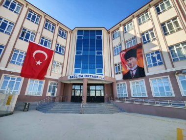 Etimesgut, Ankara, Türkiye, 7 Kasım 2024, Baglica Ortaokulu (Türkçe: Baglica Ortaokulu)