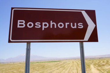 Boğaz: İstanbul 'un Kalbinde Eşsiz Doğal Güzellik, Zengin Tarih ve Kültürel Anlamı Harmanlayan İki Kıta, Avrupa ve Asya' yı Birleştiren Görkemli Boğaz.