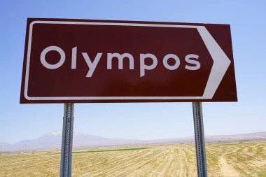 Olimpiyatlar: Eski Harabeler, Efsanevi Plajlar ve Nefes Kesen Sahillerin Tarih, Doğa ve Kıyı Maceraları İçin Mükemmel Bir Harmanlama Oluşturduğu Bir Gizli Mücevher.