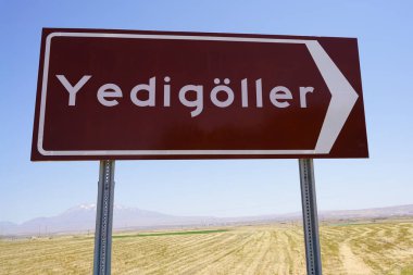 Yedigller: Kuzey Türkiye 'de Bir Doğal Cennet, Yedi Gölü, Yoğun Ormanları ve Zengin Flora ile Ünlü, Huzur Veren Kaçışlar, Yürüyüş Yolları ve Serene Wilderness' daki Manzaraları.