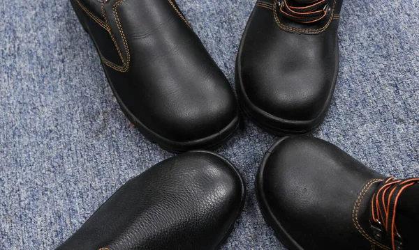 Coleção Sapatos Couro Preto Geralmente Usados Por Adolescentes — Fotografia de Stock