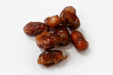 Tarihler, bu meyve genellikle Ramazan ayında ya da oruç ayındadır, bu meyve ana karadan Arabistan 'dan gelir. Tadı güzel.