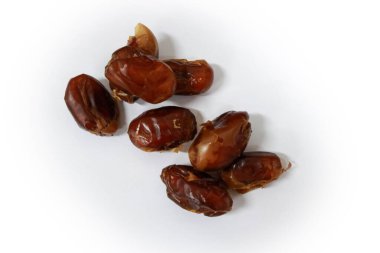 Tarihler, bu meyve genellikle Ramazan ayında ya da oruç ayındadır, bu meyve ana karadan Arabistan 'dan gelir. Tadı güzel.