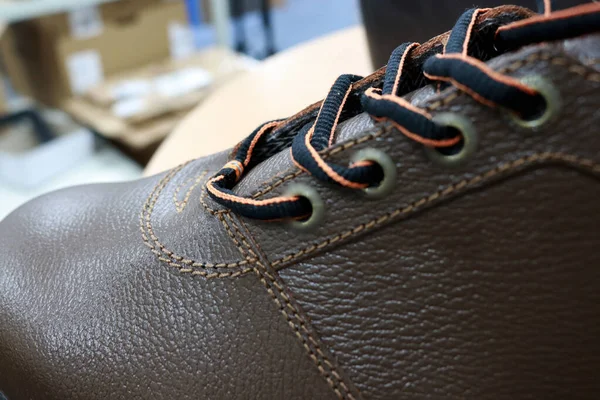 Brązowe Buty Codziennych Zajęć Ochrony Stóp Pracownicy Noszą Buty Również — Zdjęcie stockowe