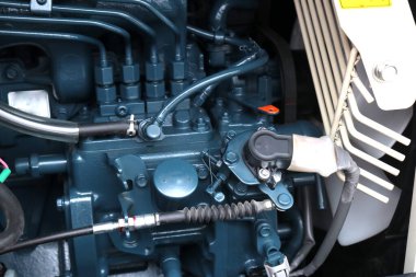 Ağır vehcle ya da endüstriyel makine üzerindeki hortum panelinin fotoğrafı