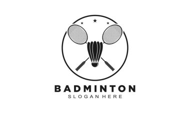 Badminton spor illüstrasyon vektör logosu