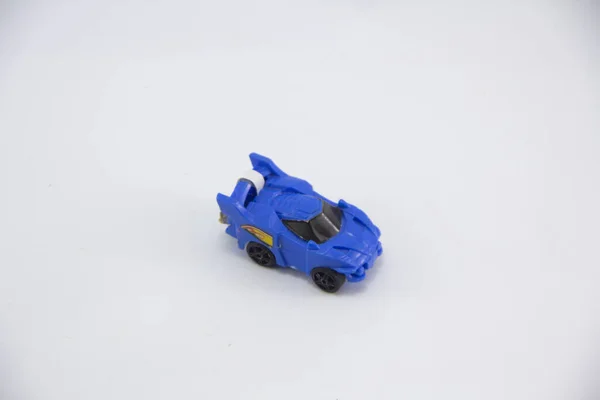 Mavi Bir Yarış Arabasının Yakınında — Stok fotoğraf