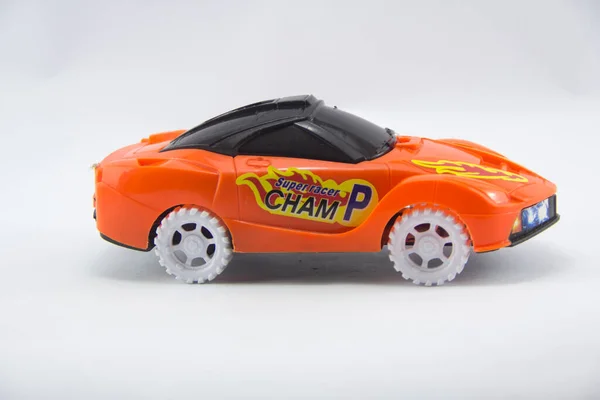 Zbliżenie Zabawkowego Samochodu Dla Dzieci — Zdjęcie stockowe