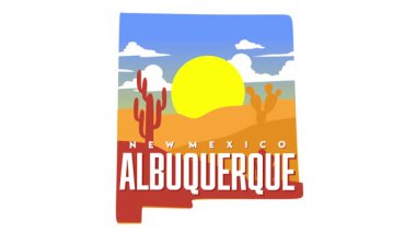 Albuquerque New Mexico ufuk çizgisi manzaralı ve kaktüs silueti olan