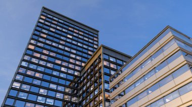 Ofis kulesi gökdelen inşaat işyeri mali başarı ticari şirket 3D illsutration