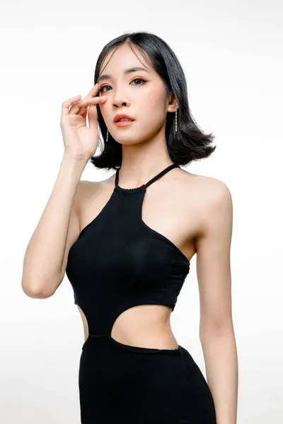 Moda Asiática Mulher Cabelo Curto Com Corpo Perfeito Modelo Feminino — Fotografia de Stock